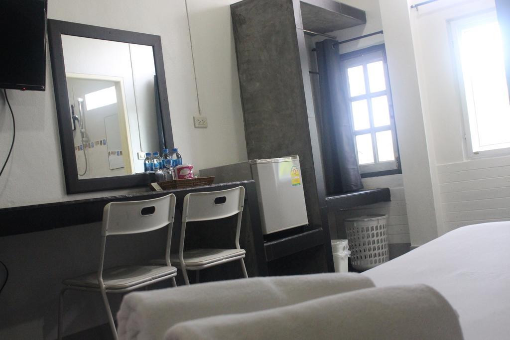 Krabi Nemo House Hostel Ao Nang Buitenkant foto
